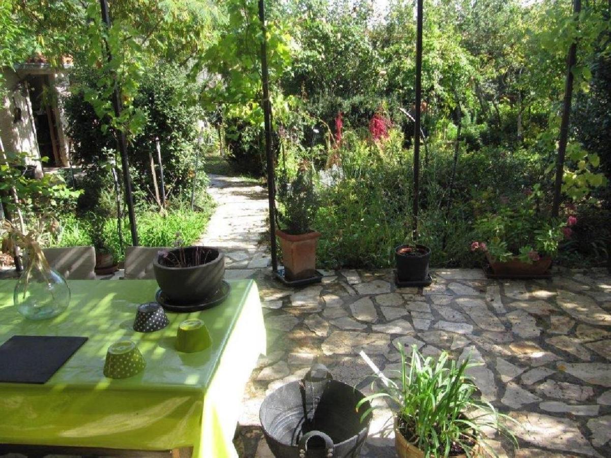 Apiflore Garéoult Extérieur photo